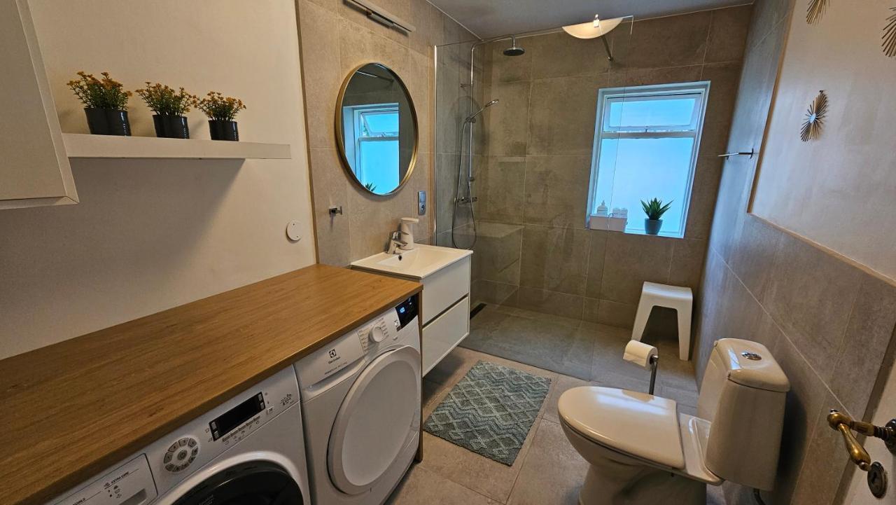 B&B Rooms Husavik 3 外观 照片